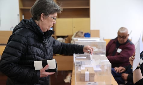 Болгарія іде на вибори. Серед фаворитів — партія президента, що пішов у відставку