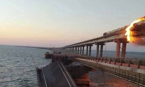 путін створює урядову комісію через «надзвичайну подію» на Кримському мосту