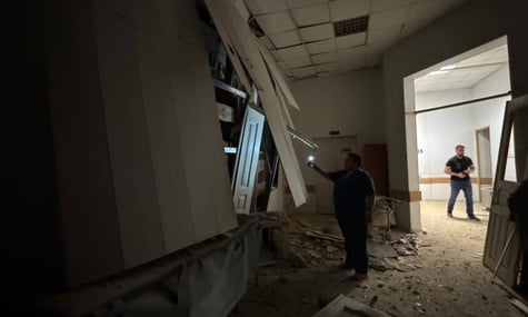 росіяни вдарили по лікарні в Херсоні: постраждали 8 людей