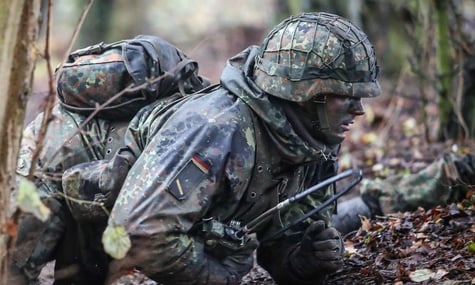 У Баварії поліція відкрила вогонь по невідомому чоловіку зі зброєю. Він виявився військовим на навчаннях
