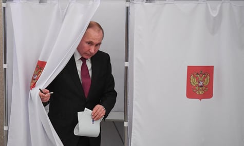 Оточення путіна вмовляє його перенести вибори до Думи на тлі українських ударів по Москві — медіа