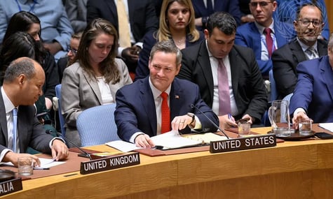 Делегація покинула засідання про Україну. Між Францією та США спалахнув дипломатичний скандал через порівняння з КНДР і рф
