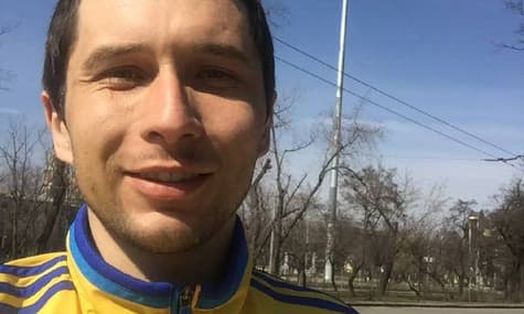 «Нам сказали, что ты националист — терпи!». Три дня плена, жестокие избиения и бегство через поля