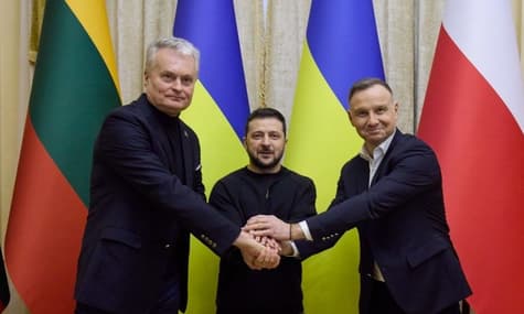 Tanks for Ukraine, battles for Soledar: highlights of the day