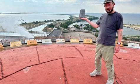 Виробник БпЛА «Генерал Черешня» викупив квартиру пропагандиста Артемія Лебедєва