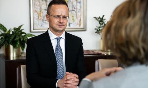 В Венгрии заявили, что не поддерживают вступление Украины в ЕС, пока «венгерские школы на Закарпатье в опасности»