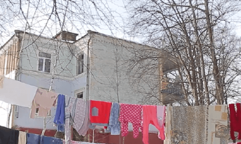 How A Family Of Six Are Forced To Live In One Room