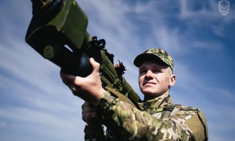 Нацгвардієць удруге за місяць із ПЗРК збив ракету, яка летіла на Київ
