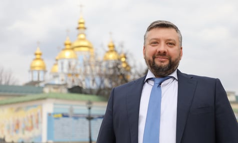 Депутата Кузнєцова, якому закидають корупцію на закупівлі дронів і РЕБ, взяли під варту