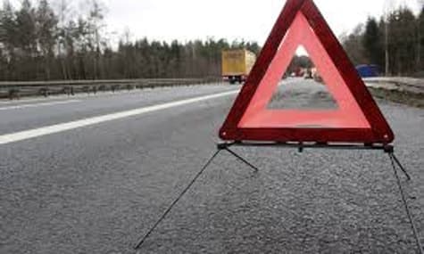 У Каліфорнії автобус врізався у кілька автівок і виїхав на зустрічну смугу: 25 людей у лікарні