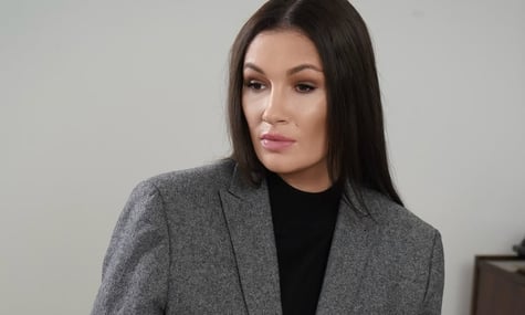 «Говорю київською російською мовою». У Чернівцях скасували концерт співачки Анастасії Приходько після її заяви про мову