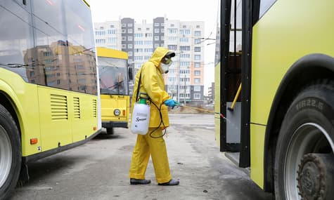 Во всей Украине ввели ограничения из-за коронавируса