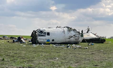 В Запорожской области упал самолет, выполнявший технический рейс: по меньшей мере один человек погиб (ОБНОВЛЕНО)