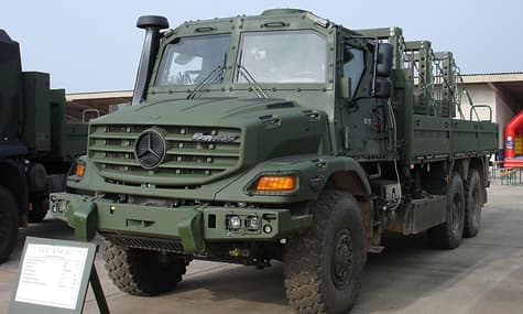 Німеччина передала Україні нову допомогу: мостоукладальники, вантажівки й аптечки