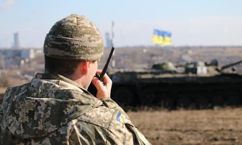 Доба у зоні бойових дій на Донбасі: 17 обстрілів, один військовий поранений