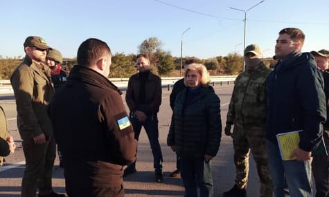 Омбудсмени України та рф зустрілися того дня, коли Червоний Хрест не прибув на лінію розмежування