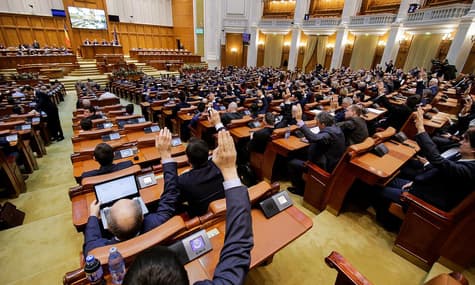 Romanian Government Succumbs to No-Confidence Vote: Snap Election to Follow