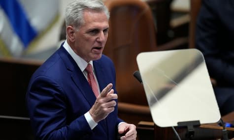 «Я не поддерживаю ваши убийства детей». Спикер Палаты представителей США резко ответил на заявление россиянина