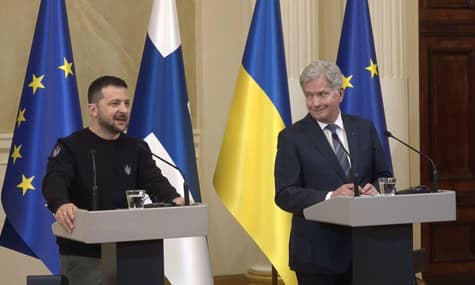 Зеленський виступив у Фінляндії: закликав країну прискорити підготовку військової допомоги Україні