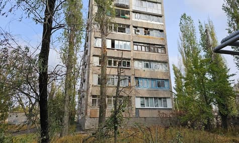 Херсон снова под ударом: двоих пожилых людей доставили в больницу