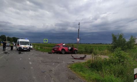 На Закарпатті в ДТП загинув футбольний тренер та ще двоє людей, зокрема 10-річна дівчинка
