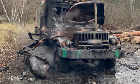 В Ізюмі війська рф ударили дроном по вантажівці: двоє загиблих