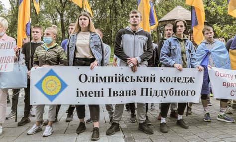 Бійка, борошно і Шкарлет. Чому страйкують студенти Олімпійського коледжу столиці?