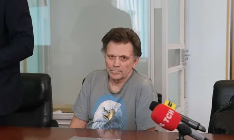 Апеляційний суд скасував вирок охоронцю лікарні, біля укриття якої загинули люди