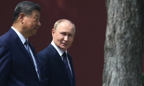 Китай вводить «пробний» безвіз для росіян та підтримав будівництво «Сили Сибіру-2»