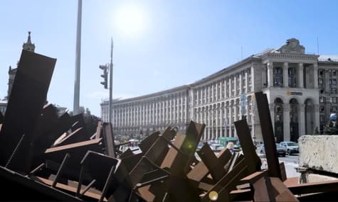 У Києві та регіонах пролунали вибухи, працювала ППО