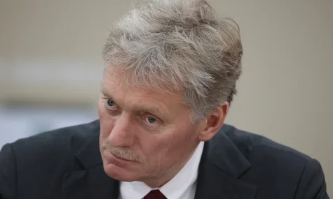 Пєсков: Тристоронні мирні перемовини «на паузі», обміни полоненими продовжаться