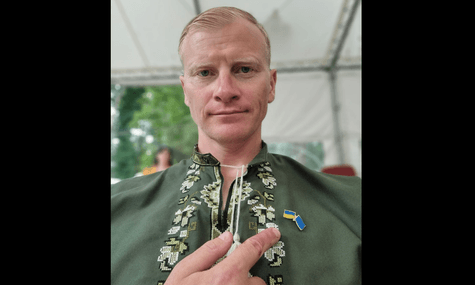 У Києві попрощалися з актором та військовим Іваном Кононенком, який загинув на Курщині. Його вважали зниклим безвісти майже рік