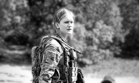 У Києві попрощалися з 19-річною полеглою захисницею з «Азову»
