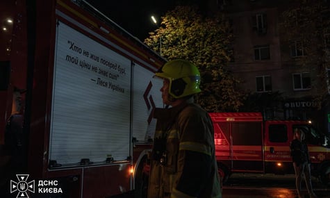 У Києві влучили в багатоповерхівку, а на Запоріжжі й у Харкові є загиблі. Головне про наслідки російських обстрілів (ДОПОВНЕНО)