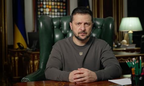 Зеленський: путіну потрібен результат на першу половину грудня, тому він готовий убити скільки завгодно своїх людей