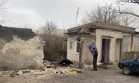 Войска рф обстреляли из миномета штаб гуманитарной помощи в пригороде Херсона: погиб один человек
