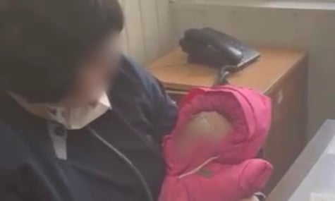У Харкові 22-річна жінка продала свою доньку за $20 тисяч і хотіла купити за ці гроші авто