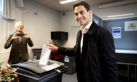 На виборах у Нідерландах програє партія правого популіста Вілдерса, який виступав проти міграції та українських біженців