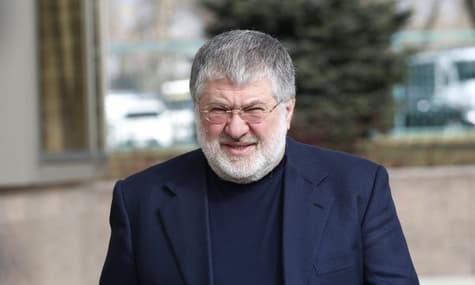 Коломойський намагається побудувати окрему групу з мажоритарників — кандидат від «Слуги народу»