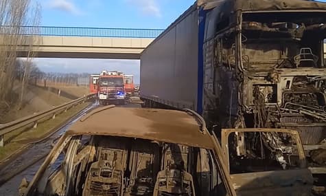 Поблизу Будапешта через пилову бурю зіткнулися 5 вантажівок і 37 легковиків