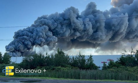 У росії знову дрони уразили НПЗ у Сизрані. Горить також склад Wildberries