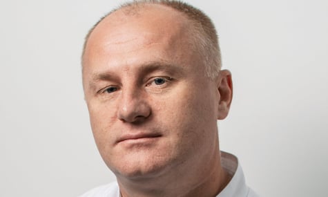 «Свобода» відкличе свого депутата за перешкоджання мобілізації. Люди блокували автівку ТЦК, у якій той перебував