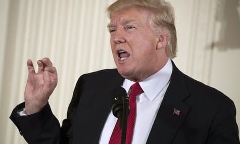 Трамп объявил о санкциях против Турции за ее операцию в Сирии