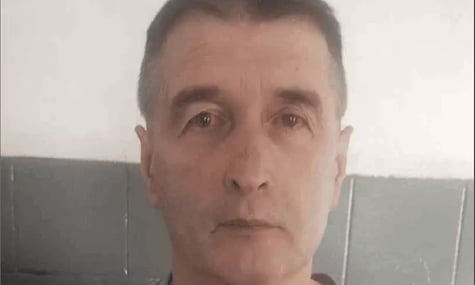 Навідник на кафе у Краматорську, у якому загинула письменниця Вікторія Амеліна, хоче виїхати до росії