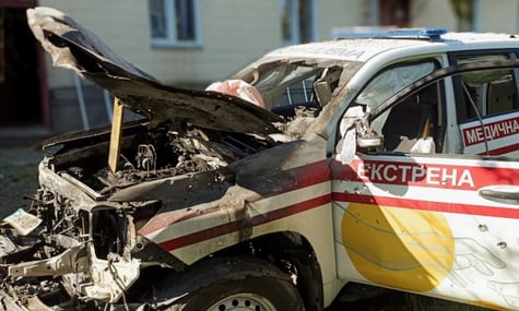 росіяни атакували автомобіль медиків на Сумщині