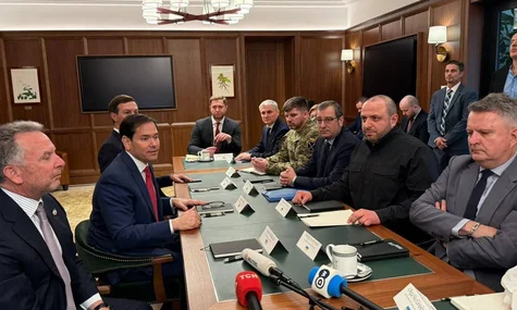 На мирних переговорах зі США питання гарантій безпеки для України залишилося нерозв'язаним — WSJ