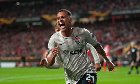 «Шахтар» обіграв «Бенфіку» в плей-офф Ліги Європи