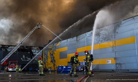 За масштабною пожежею в торговому центрі Варшави стоять російські спецслужби — Туск