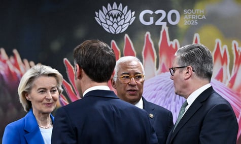 ЄС і Велика Британія доєднаються до перемовин у Женеві. Вони створили й контрпропозицію на мирний план США — медіа