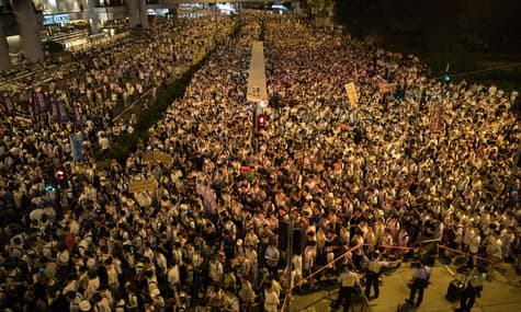 У Гонконзі понад 1 мільйон людей вийшли на акцію проти закону про екстрадицію в Китай